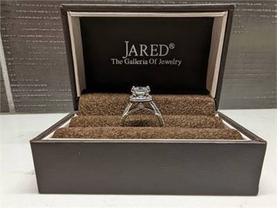 Beautiful 1.24 Carat Engagement Ring - $7,500