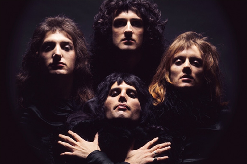 How Queen Coped with Bad Reviews on Their Debut Album